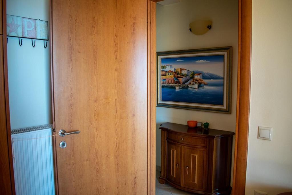 Takis & Eirini Family Apartments Perama  Ngoại thất bức ảnh